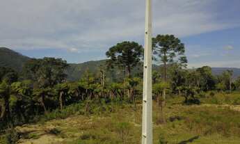 Imagem 3: Lindas áreas com luz, água e internet fibra óptica próximo ao morro da igreja