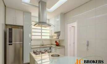 Imagem 3: Apartamento com 103 m² de área útil,completamente reformado, 2 quartos, 1 escritório, 2 ba