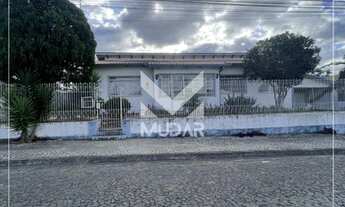 Imagem 2: Casa de 3 quartos com amplo terreno na Boa Vista