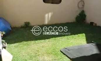 Imagem 4: Casa à venda, 2 quartos, 1 suíte, 2 vagas, Novo Mundo - Uberlândia/MG