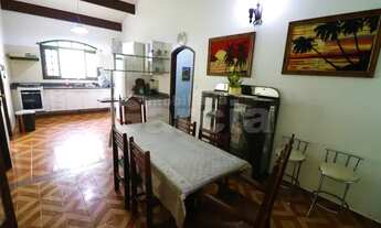 Imagem 5: Casa em Peruíbe com 4 quartos e amplo quintal com espaço para piscina e lazer