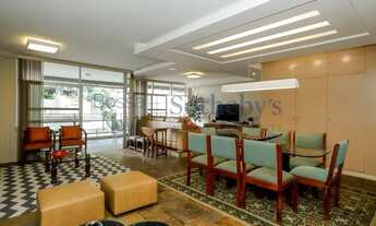 Imagem 2: Apartamento em andar alto com varanda espaçosa