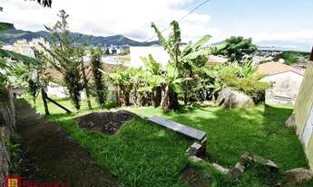 Imagem 2: CASA COM 01 DORMITÓRIO NO BAIRRO SACO GRANDE EM FLORIANÓPOLIS