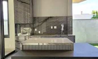 Imagem 6: Casa de condomínio térrea para aluguel possui 233 metros quadrados com 3 quartos