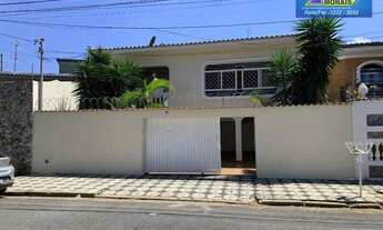 Imagem: Casa com 3 dormitórios para alugar, 226