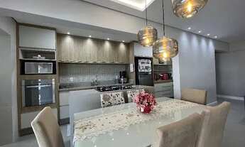 Imagem 3: Apartamento MOBILIADO, DECORADO E PLANEJADO COM 3 SUÍTES - VISTA MAR E CHURRASQUEIRA NA SA