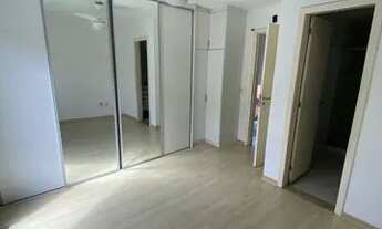 Imagem 7: Casa duplex - com pequeno quintal e churranqueira