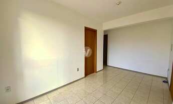 Imagem 5: Excelente apartamento de um apartamento com sacada e vaga de garagem