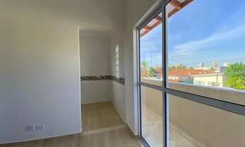 Imagem 5: Sobreposta Alta com 2 Dormitórios em Condomínio no Jd. Princesa, Primeira Casa com Sacada