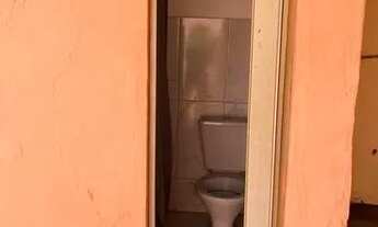 Imagem 5: ALUGUEL DE QUITINETE BEM LOCALIZADA