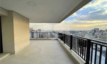 Imagem 2: Apartamento com 226 m2 com 4 quartos sendo 3 suites e 3 vagas no Jardim Paulista