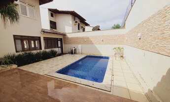 Imagem 4: Casa de condomínio para venda possui 250 metros quadrados com 4 quartos