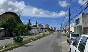 Imagem 2: Ponto comercial Galpão / depósito com 2 vagas na garagem