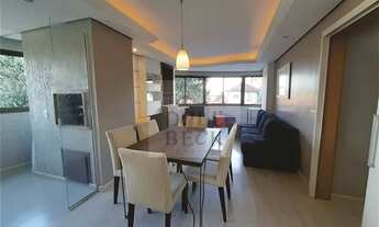 Imagem 4: Apartamento para aluguel possui 85 metros quadrados com 2 quartos em Petrópolis - Porto Al