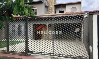 Imagem: Sobrado em Rua Amaury de Oliveira e Silva