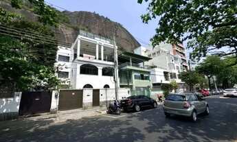 Imagem 6: Casa Perfeita na Urca 480m² de Conforto e Modernidade