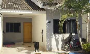 Imagem: Casa com suíte e edícula à venda  conforto