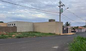 Imagem: Terreno à Venda - Oportunidade Imperdível!