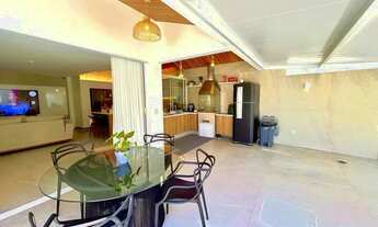 Imagem 5: Imóvel para venda tem 220 metros quadrados com 5 quartos