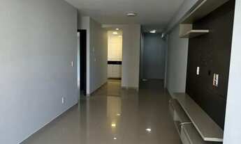 Imagem 2: Apartamento para venda ou locação possui 65m² com 2 quartos em Ponta D'Areia - São Lu