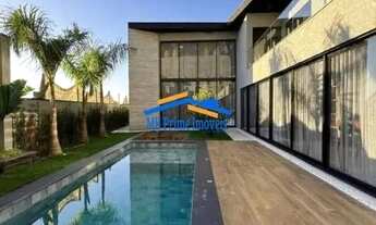 Imagem 2: Casa de Alto Padrão à Venda no Residencial Gênesis II - Vista Mata Frontal