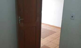 Imagem 4: ALUGA-SE Casa com 2 dormitórios