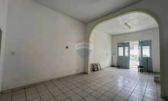 Imagem: Imóvel Amplo com 435,6 m² de Terreno na