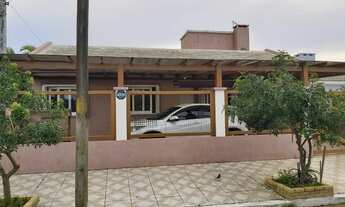 Imagem 1: Casa para venda possui 96 metros quadrados com 3 quartos em Oásis do Sul - Tramandaí - RS