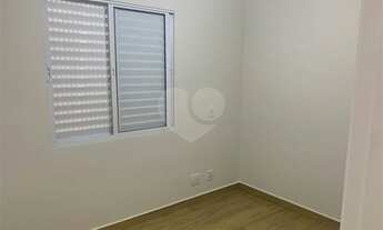 Imagem 6: Térrea com 89 ms 2 dorms. 1 suíte 2 vagas Agua fria prox colégio Etapa