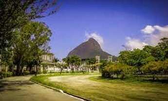 Imagem 2: Apartamento para venda possui 70 metros quadrados com 2 quartos em Gávea - Rio de Janeiro