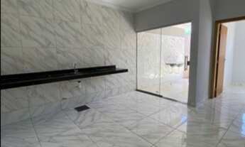 Imagem 7: Casa em rua pública