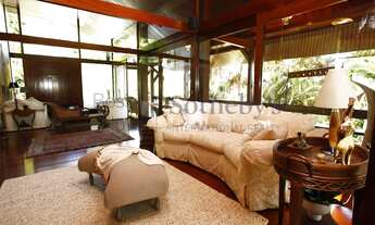 Imagem 4: Casa integrada á natureza em localização cobiçada