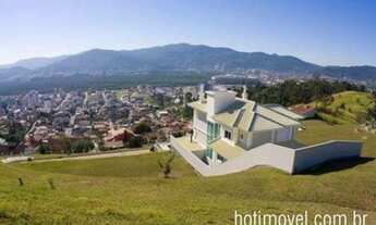 Imagem 2: Casa a venda, 4 dormitórios, 3 suítes, em condomínio fechado na Trindade