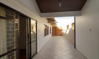 Imagem 3: Residência com 3 quartos para alugar por R$ 4600.00, 162.77 m2 - VILA IZABEL - CURITIBA/PR