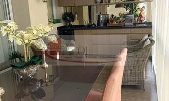 Imagem 3: Condômino de alto padrão andar alto face norte. Três suites, e três vagas de garagens, de