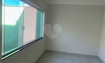 Imagem 3: Térrea com 89 ms 2 dorms. 1 suíte 2 vagas Agua fria prox colégio Etapa