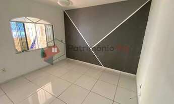 Imagem 3: Ótima casa na Pavuna com varandão, 2 quartos, quintal, piscina e 2 vagas, documentação ok