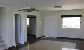 Imagem 2: Casa de condomínio sobrado para aluguel possui 300 metros quadrados com 4 quartos