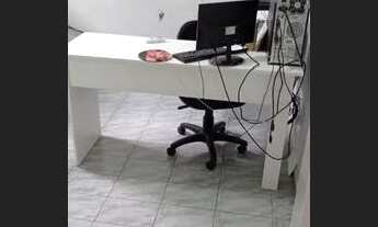 Imagem 4: Casa para venda possui 315 metros quadrados com 4 quartos em Pirajá - Teresina - PI