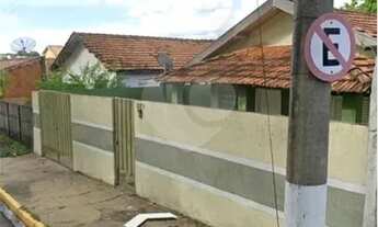 Imagem 2: Terreno de 756m² com casa em frente a Jacto. Vila Paulina