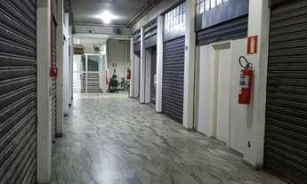 Imagem: Loja no primeiro piso do ed. Arcangelo Maleta