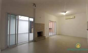 Imagem 2: Ótima casa em condomínio, excelente localização na Granja Viana