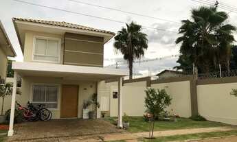 Imagem: Belo Sobrado a venda no condomínio Palm