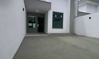 Imagem 2: Casa para venda com 3 quartos, sala de estar, sala de jantar, espaço amplo e boa localizaç