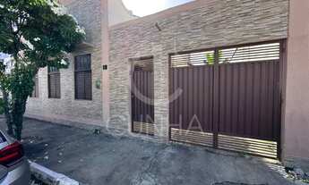 Imagem: Vende-se casa com 4 quartos na Pajuçara