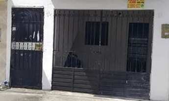 Imagem: CASA C/PRIMEIRO ANDAR!! 4/QUARTOS E GARAGEM