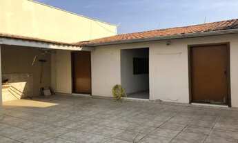 Imagem 6: Casa para aluguel possui 300 metros quadrados com 2 quartos em Centro - São José dos Campo