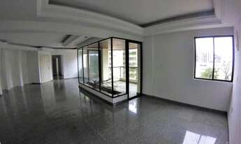 Imagem 2: Lindo Apartamento, com 2 vagas de garagem. Alto padrão na Alameda Blumenau