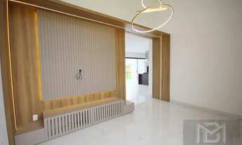 Imagem 5: Casa de condomínio no Alphaville Jacuhi, com 205 m² de área construída e com 620m² de ter