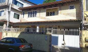 Imagem: Casa para aluguel com 4 quartos no bairro